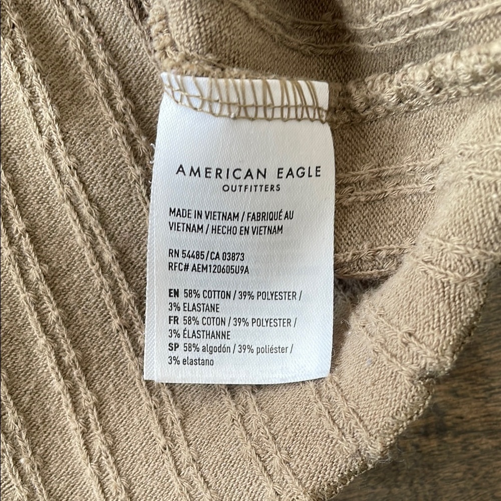 American Eagle Outfitters Ribbed T-Shirt - Picture 4 of 6